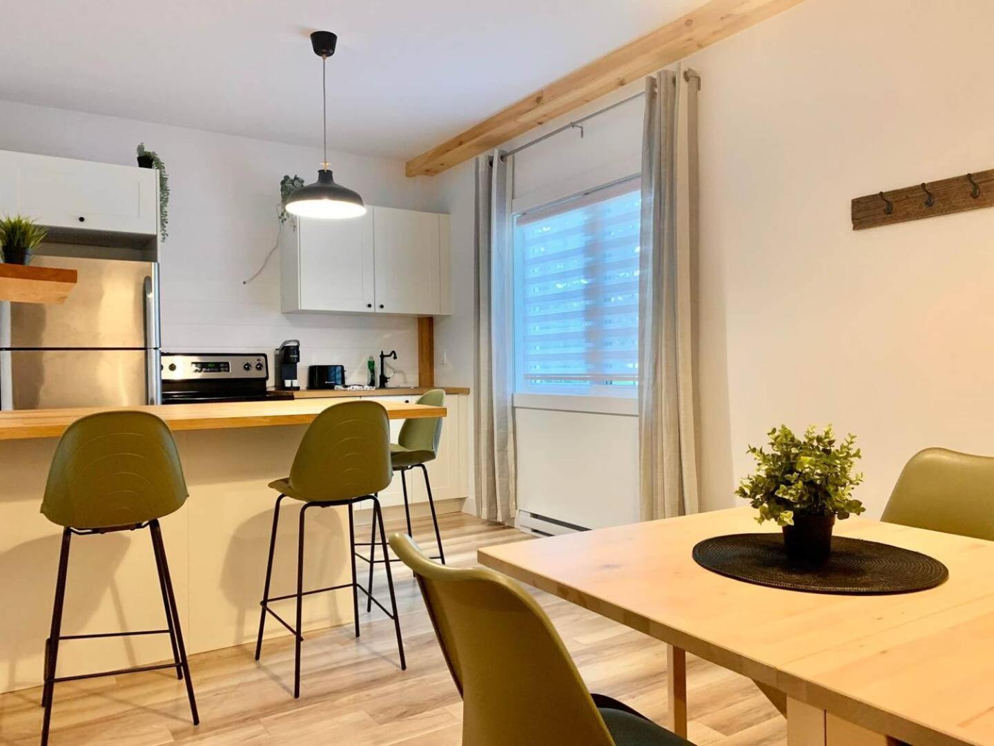 Condos St-Come - Bohemien, Au Coeur Des Activites Saint Come ภายนอก รูปภาพ